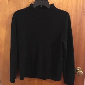 Black crew neck sweater - size petite large